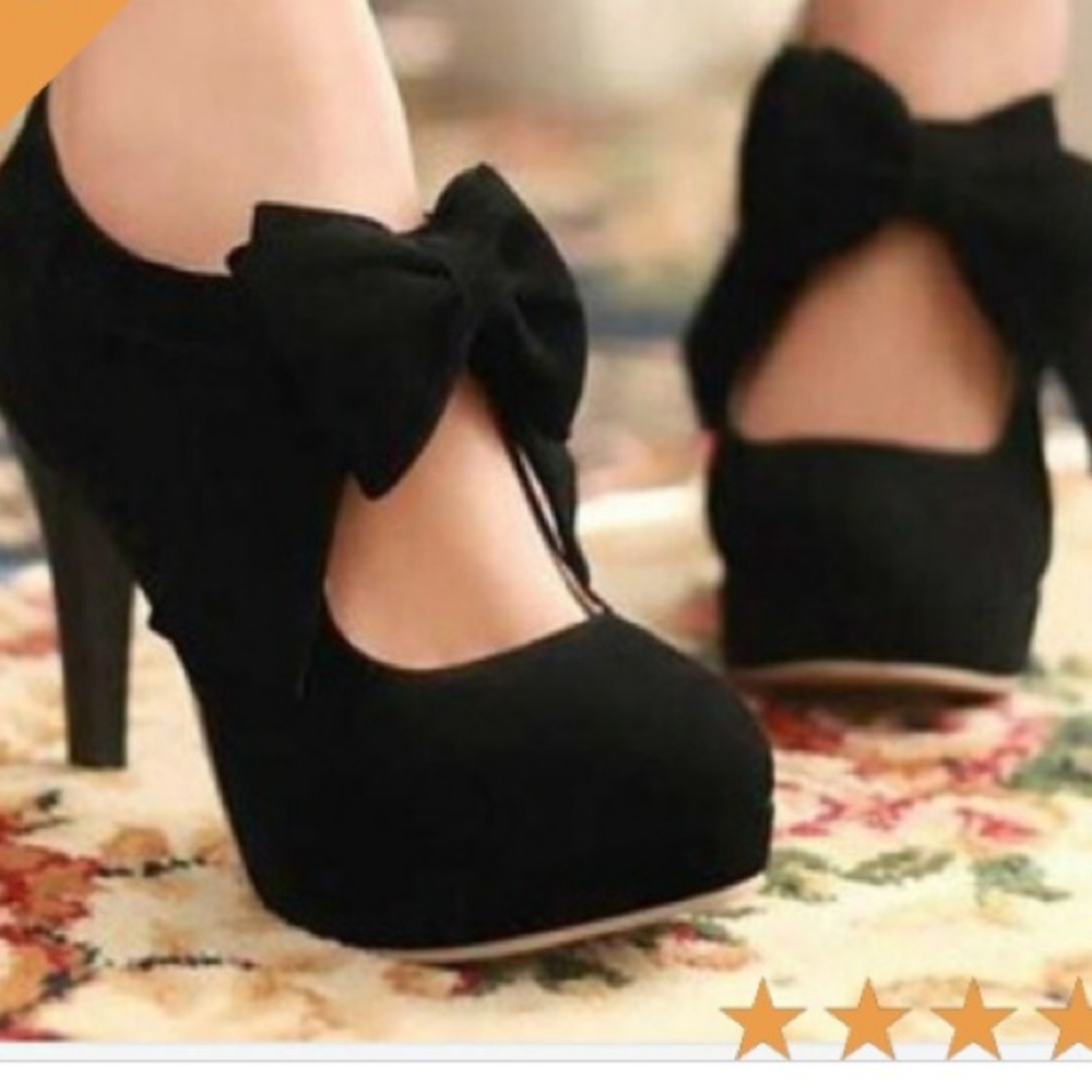 Black bow mary jane heels